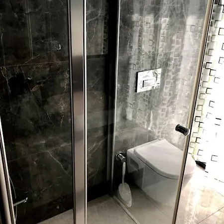 Apartment Secured Lux 2 + 1 - Gym, Sauna & Parking
