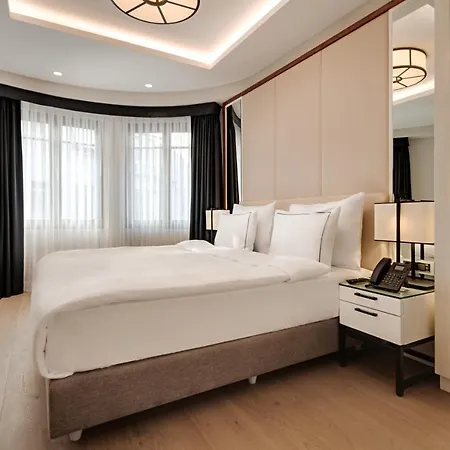 Hotel Gleam Collection 5*