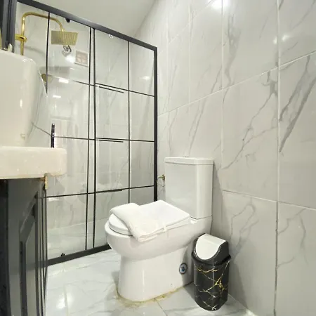 Apartment Central And Comfy Flat With Balcony In Beyoglu