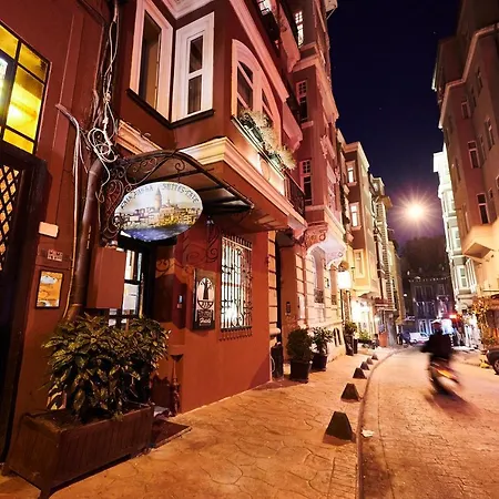 Faik Pasha Special Category Beyoglu Hotel 4*