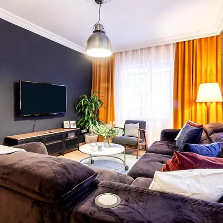 Apartment Central And Convenient Flat In Sisli *