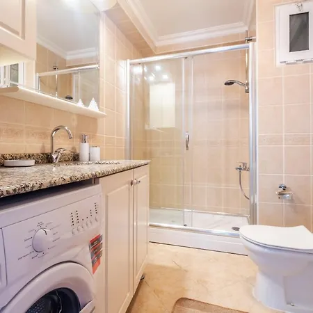 Apartment Centrally Located Sleek And Modern Flat In Sisli