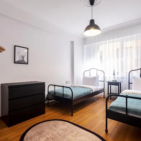 Centrally Located Sleek And Modern Flat In Sisli
