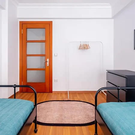 Centrally Located Sleek And Modern Flat In Sisli * Istanbul
