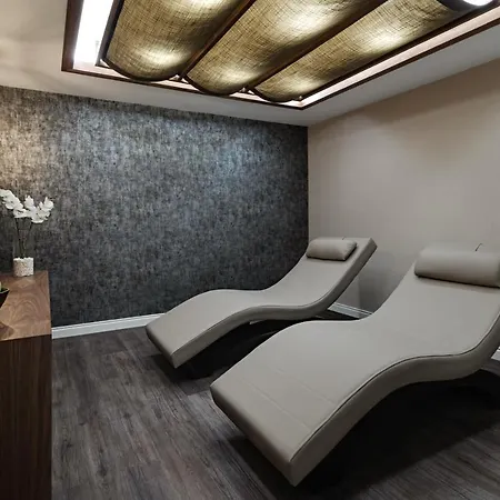 Hotel Gleam Collection 5*
