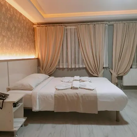 Hotel La Casa De Taksim 2*