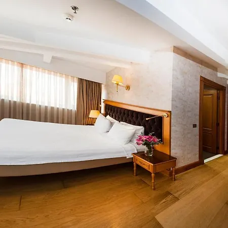 Hotell Aprilis - Special Category 4*