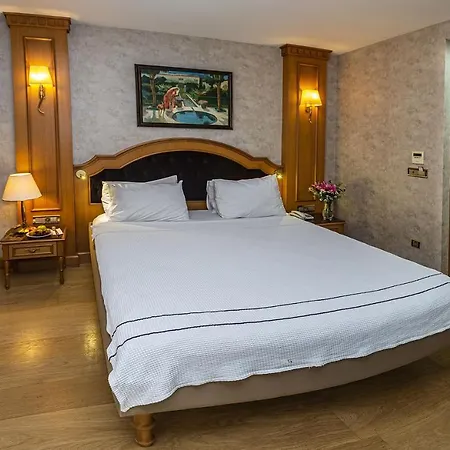 Aprilis - Special Category Hotell Istanbul