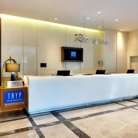 Tryp By Wyndham Basin Ekspres Отель Стамбул