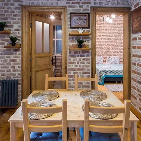 3 Bedroom Historic Near To Galata Tower Apartment *