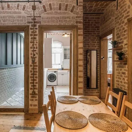 3 Bedroom Historic Near To Galata Tower *