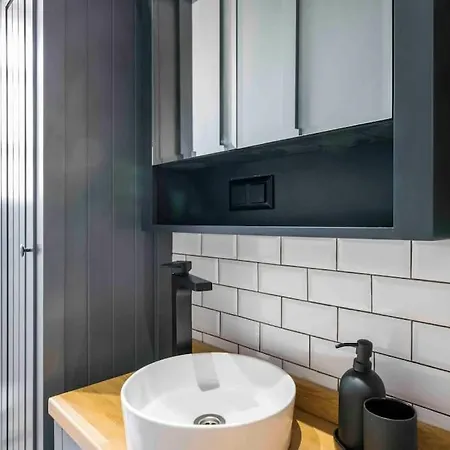 3 Bedroom Historic Near To Galata Tower Apartment *