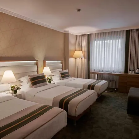 Richmond Hotel 4*
