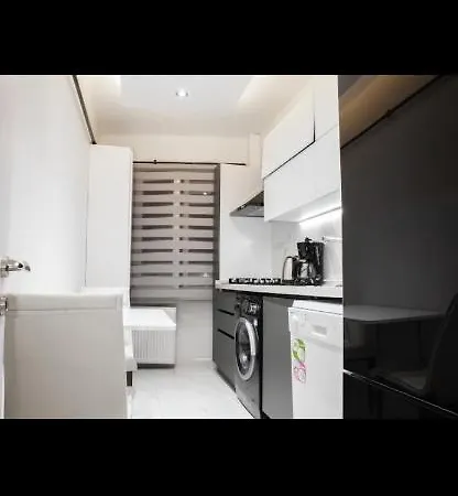 Apartment Right Next To The Cevahirshopping Center