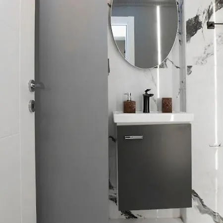 Apartment Right Next To The Cevahirshopping Center Istanbul