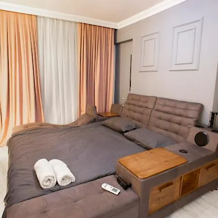 Right Next To The Cevahirshopping Center Apartment Istanbul