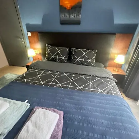 Wide Garden Flat Close To The Memoriall Hospital Hgyhomes2104 Apartment