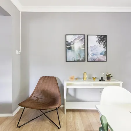 Apartment Outstanding Flat With Stylish Interior And Excellent Location Close To Shopping Malls In Sisli