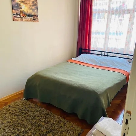 Deniz Manzarali Genis Konforlu Daire Apartment *