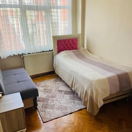 Deniz Manzarali Genis Konforlu Daire * Istanbul
