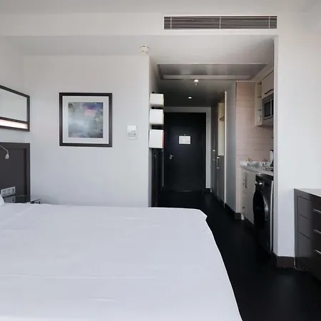 Aparthotel Four Winds