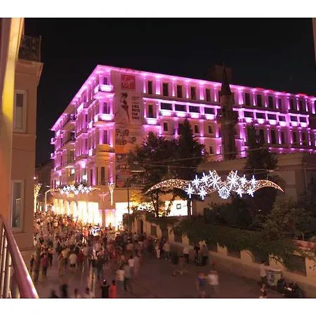 Venus Taksim 3*