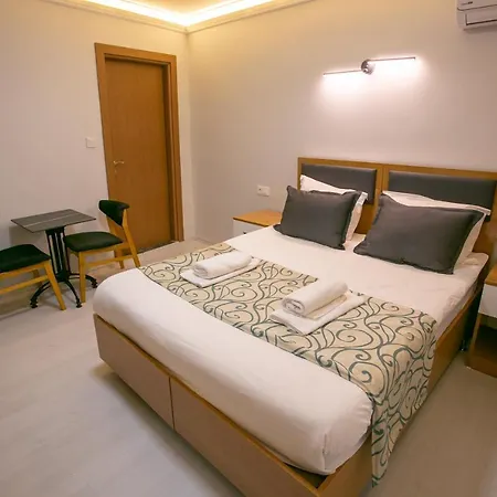 Aparthotel Blau Gruen *
