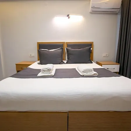 Blau Gruen Aparthotel *