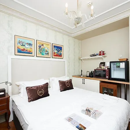 Faik Pasha Special Category Beyoglu Hotel