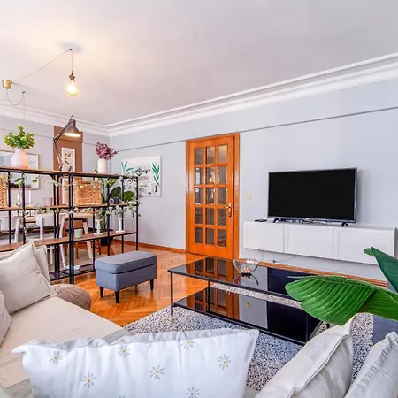 Apartment Gorgeous Flat With Lovely Balcony In Nisantasi Istanbul