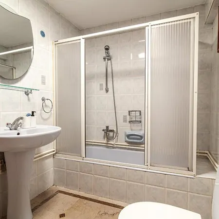 Gorgeous Flat With Lovely Balcony In Nisantasi