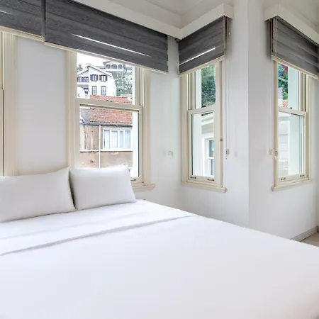 Mesmerizing Flat With Bosphorus View In Sariyer Apartment