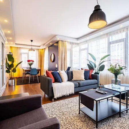 Appartement Captivating Flat With Balcony Near Besiktas Pier *
