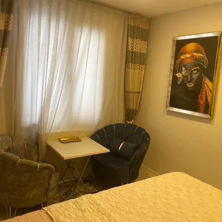 L'elegance De Jjm * Istanbul