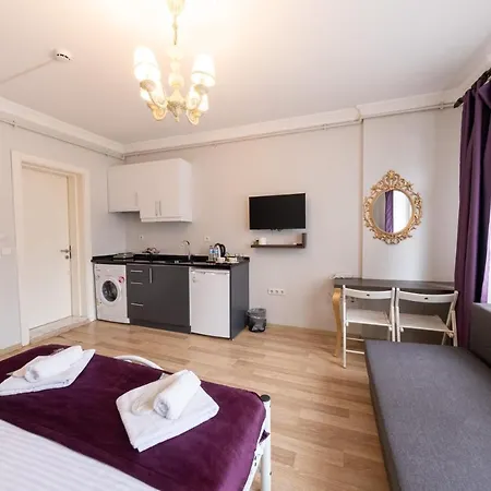 Frame & Suites Отель