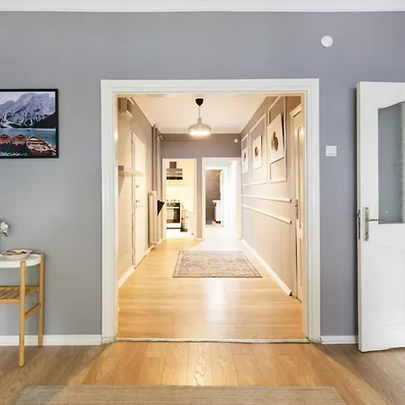 Outstanding Flat With Stylish Interior And Excellent Location Close To Shopping Malls In Sisli Apartment Istanbul