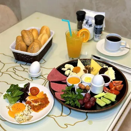 Hotel Ghan 3*