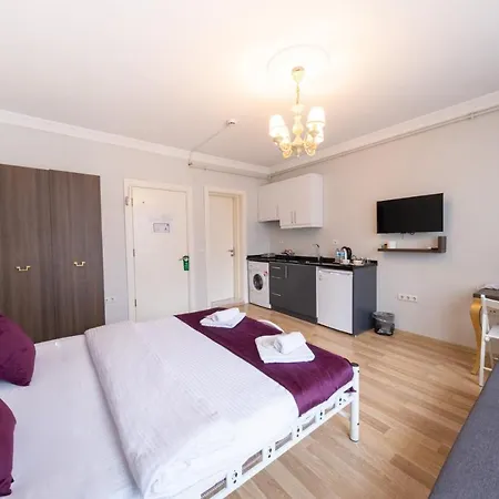Frame & Suites Стамбул
