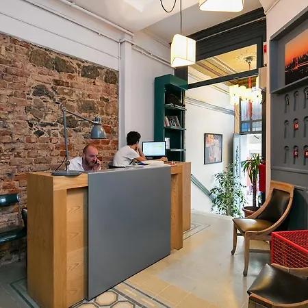 Aparthotel Ala 3*
