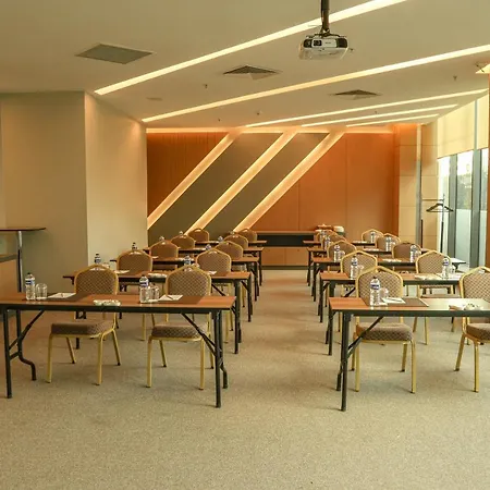 La Quinta By Wyndham Gunesli 5* Istanbul
