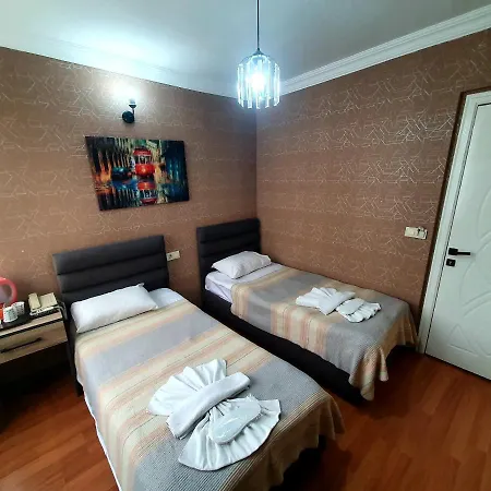 Hotel Omega Luxx