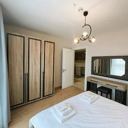 Alyateras Apartment *