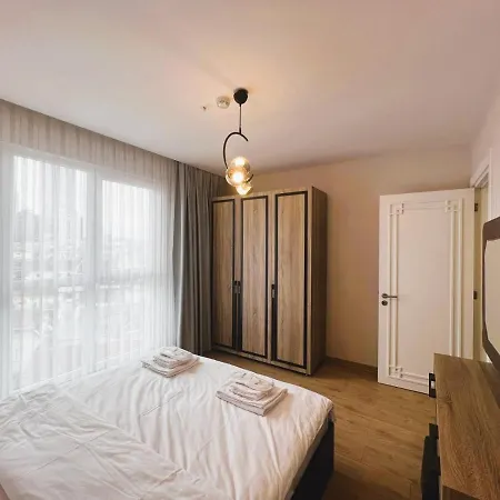 Alyateras Apartment