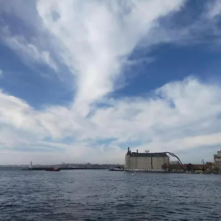 An Easy Transport And Quiet In Istanbul