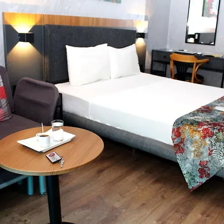 Fair Hotel