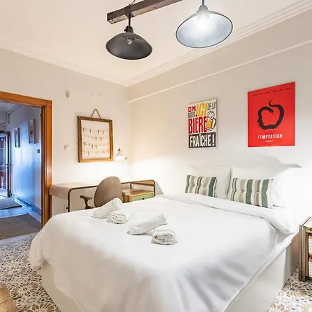 Delightful Flat With Bosphorus View In Kuzguncuk Apartment