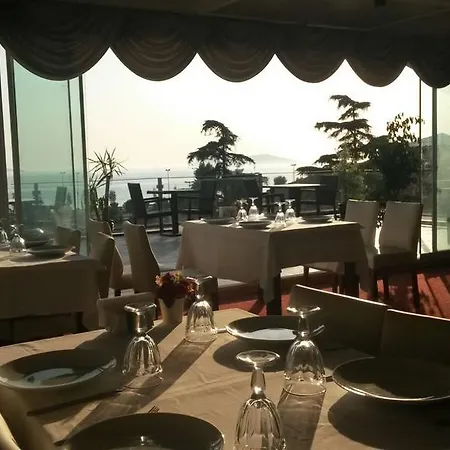 Island Hotel