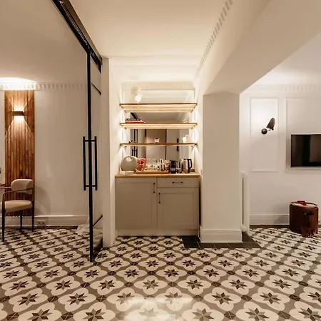 Apartment The Little Red Door *cihangir* Istanbul