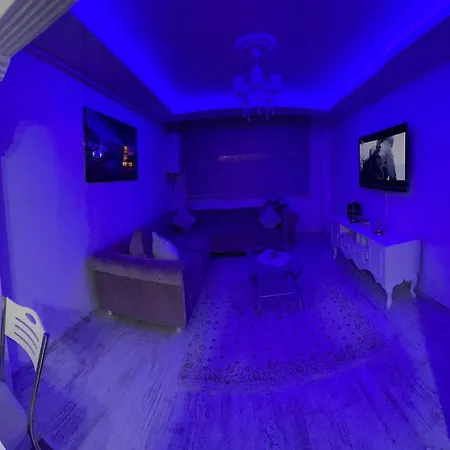 Tarihi Mekanda Sirin Istanbul