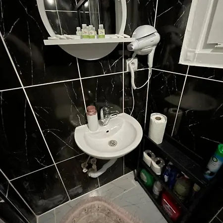 Tarihi Mekanda Sirin Apartment